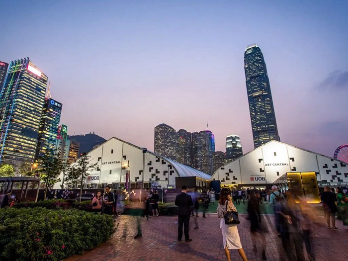 2024今晚香港特马盛事揭晓，揭秘今晚特马开出的神秘商品