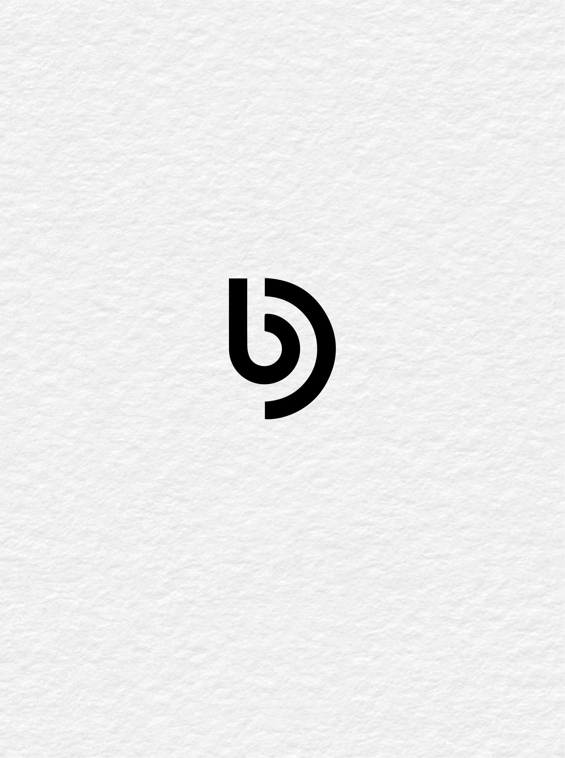 探索b的外部形象图形-第2张图片