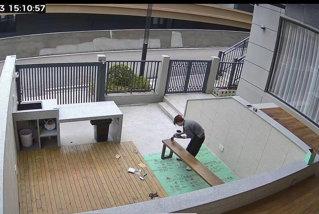 坐公交车上班花2个小时坐公交车上度过2小时