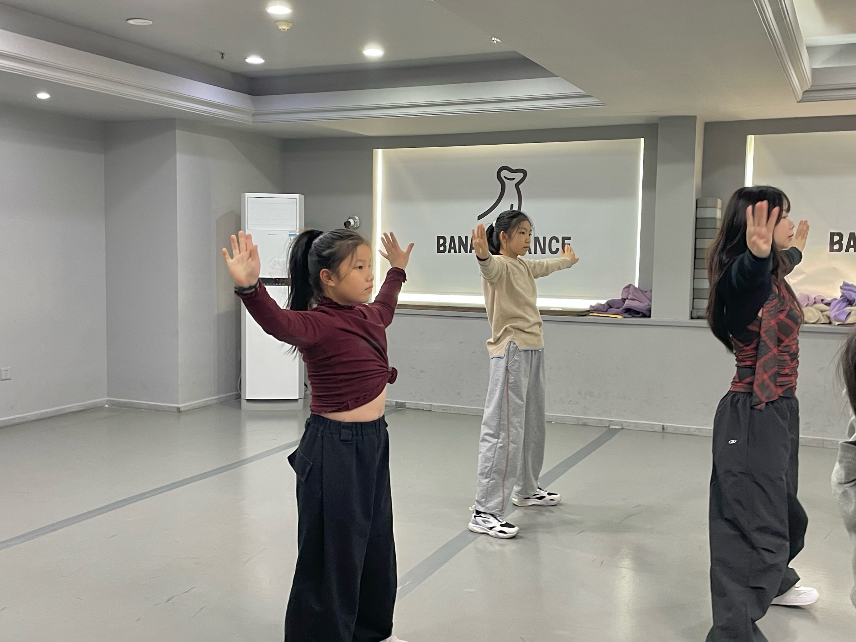 女生18岁学跆拳道晚不晚女生18岁学HIPHOP，青春舞动的开始-第1张图片