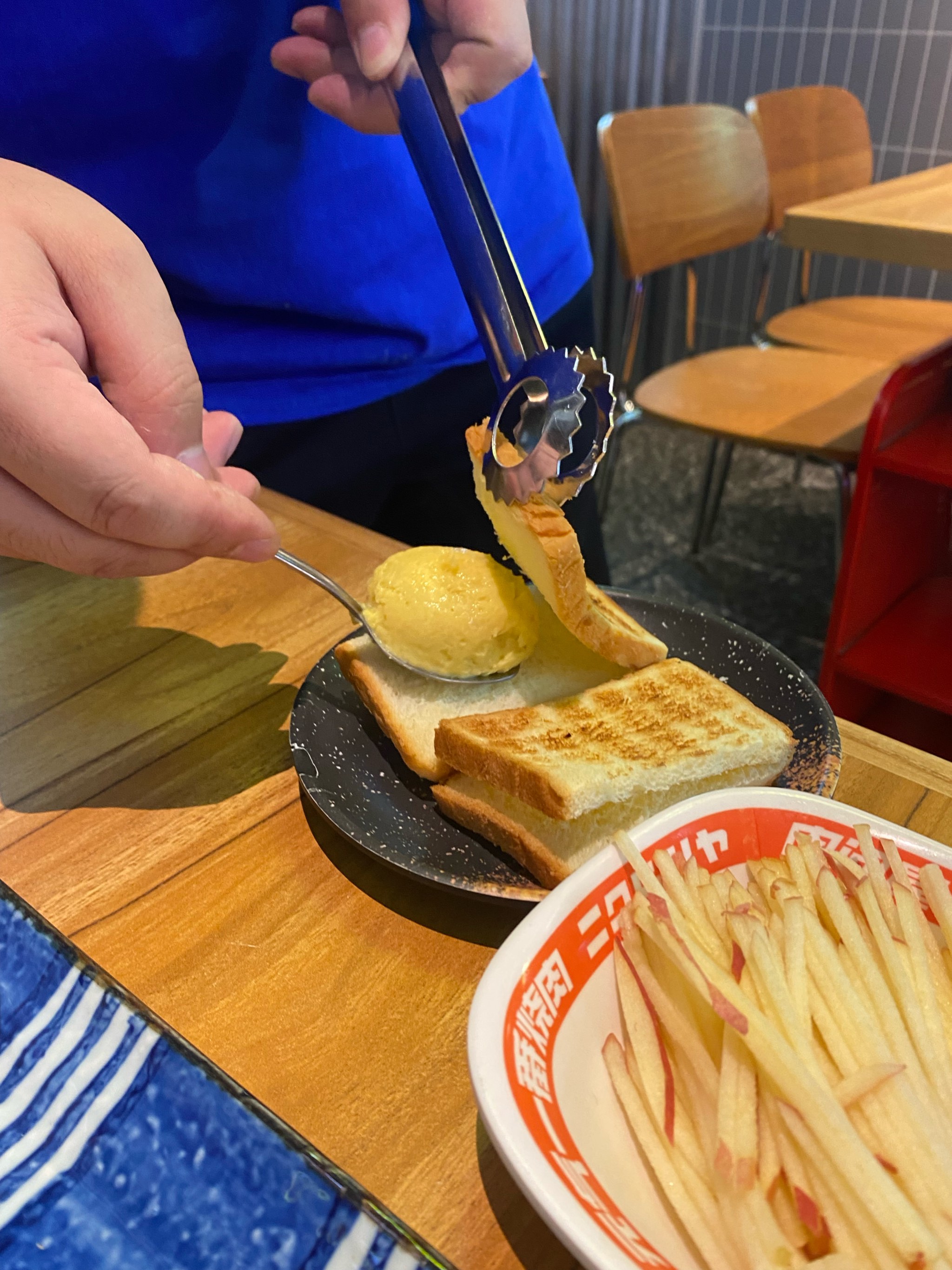 草莓丝瓜秋葵向日葵榴莲苹果之味觉盛宴-第1张图片