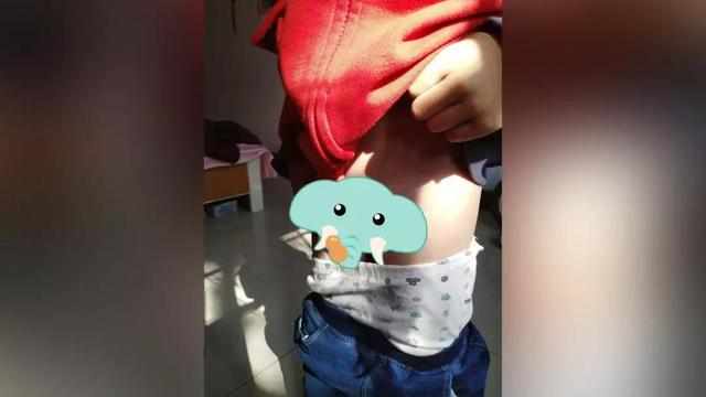 同桌上课狂揉我下面-第3张图片