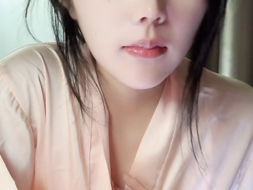 免费看美女直播洗澡免费看美女直播洗澡，一场视觉盛宴的诱惑-第1张图片