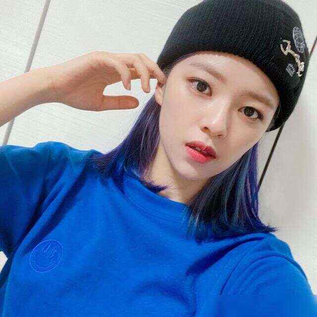 韩国女歌手排行榜前十名韩国女歌手排行榜，音乐界的璀璨之星