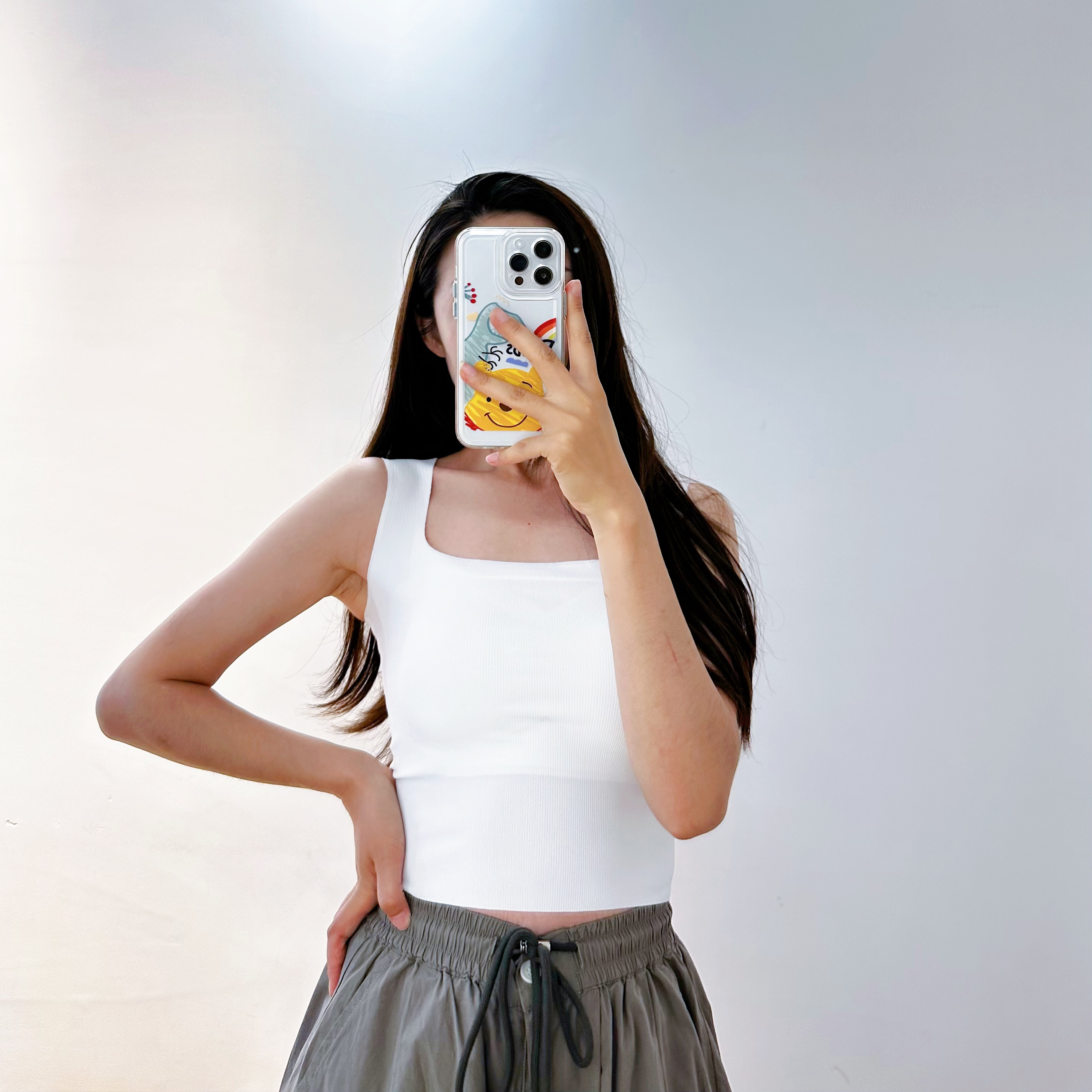 女士不遮阴小内搭照片