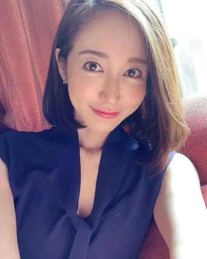 free国产粉嫩熟妇XX国产粉嫩熟妇高清视频探索-第2张图片