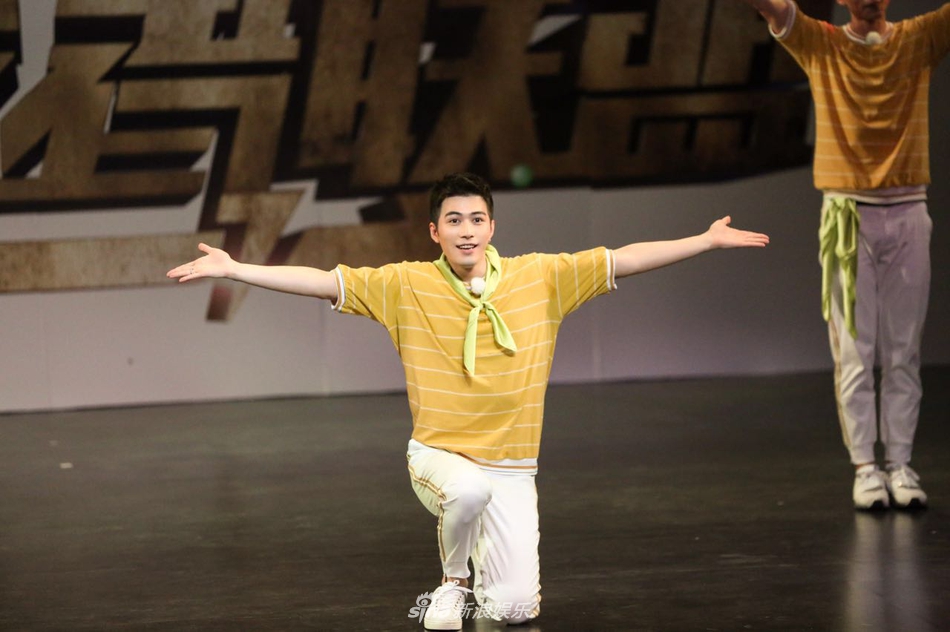 跳D放在里面走路什么感觉跳D放在里面走路的感觉