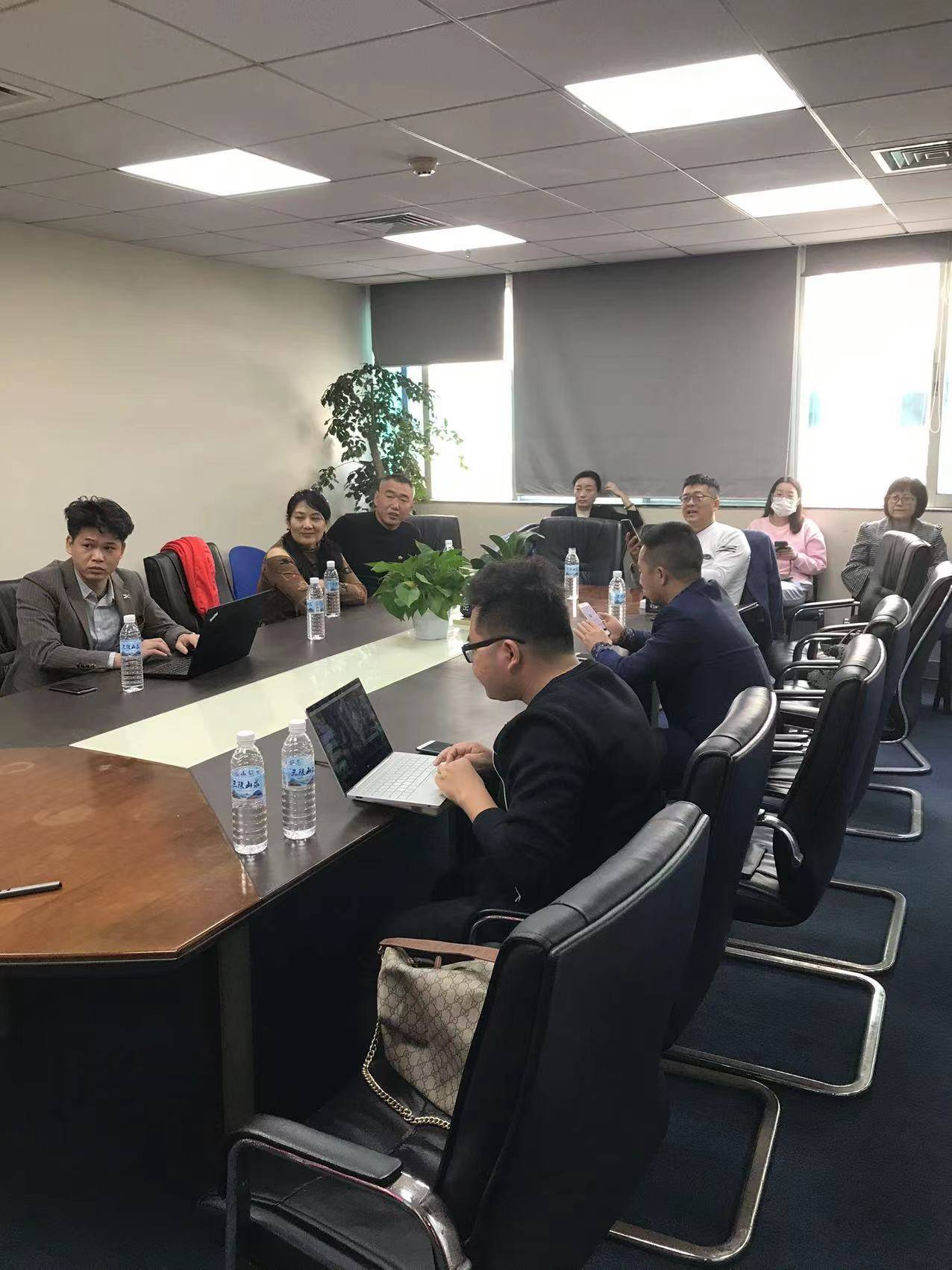彩吧网，探索数字娱乐新世界