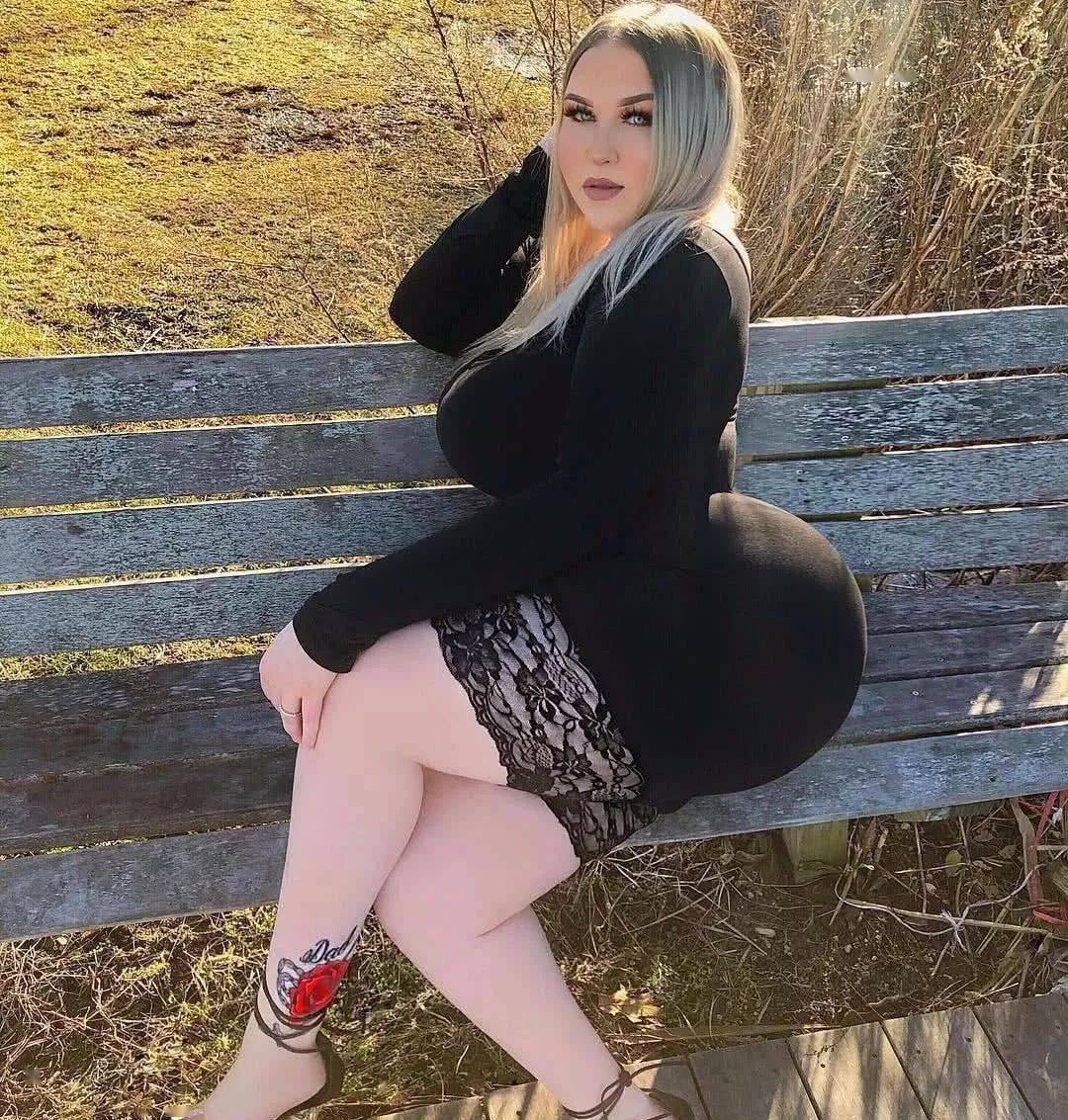 欧美肥穴欧美肥穴，奢华与健康的完美结合