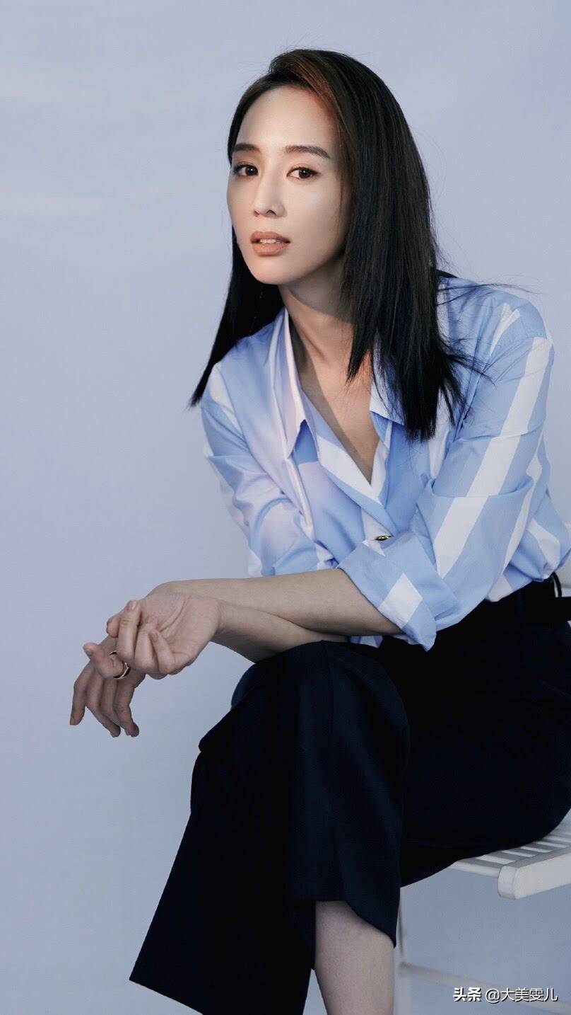 国模洋洋掰B私拍人体现象分析-第3张图片