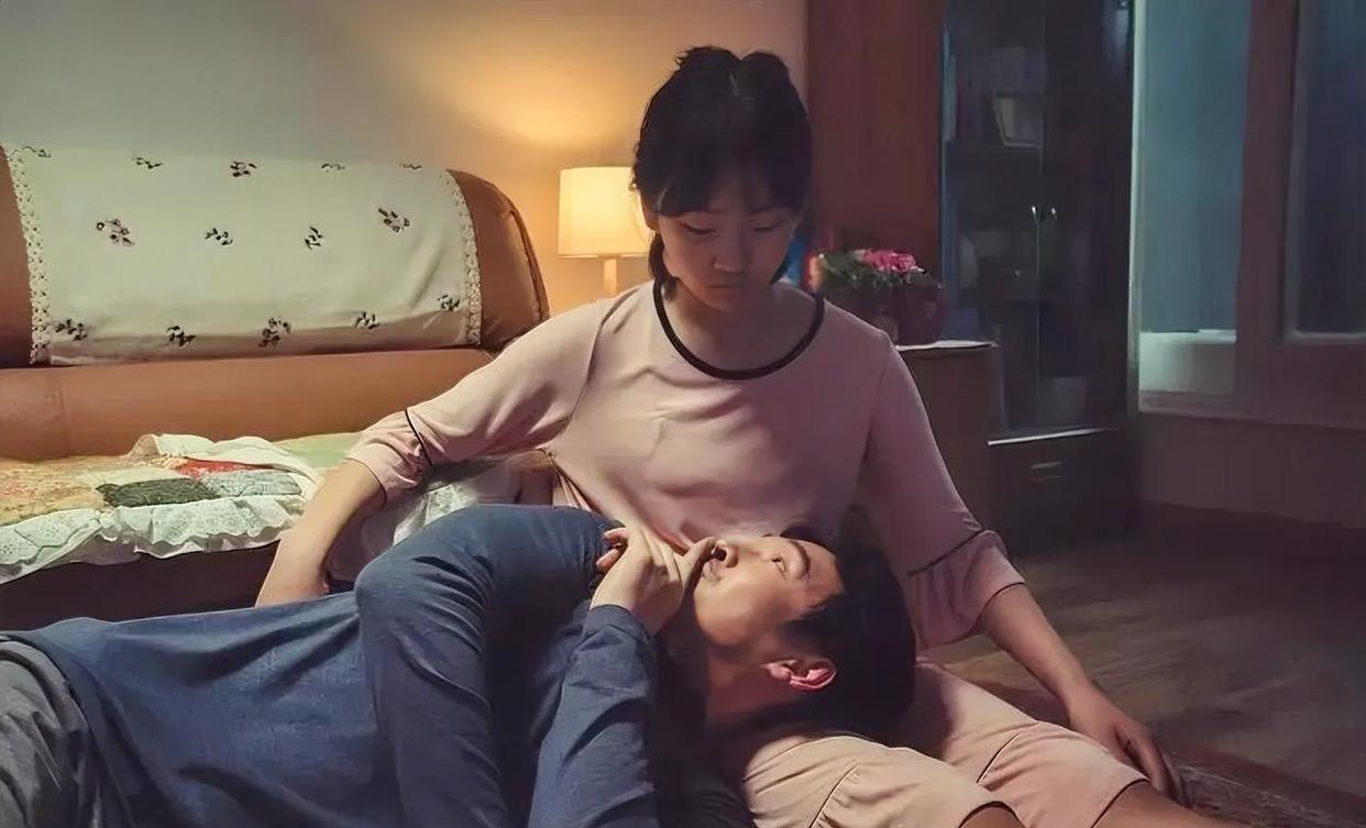 激素床戏视频在线播放激素床戏视频，诱惑与激情的交织