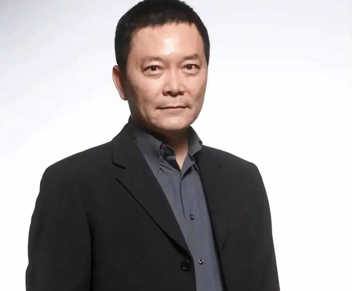 色情中文字日产幕无，隐藏在繁华背后的秘密