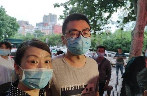妥协的妈妈妥协的妈妈