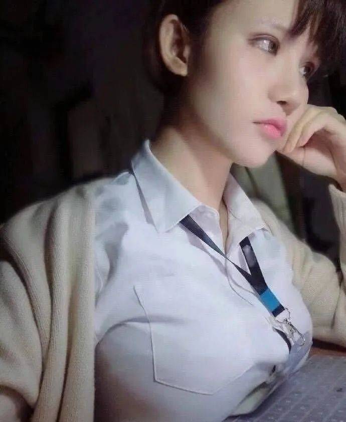 大胸照片，魅力与挑战