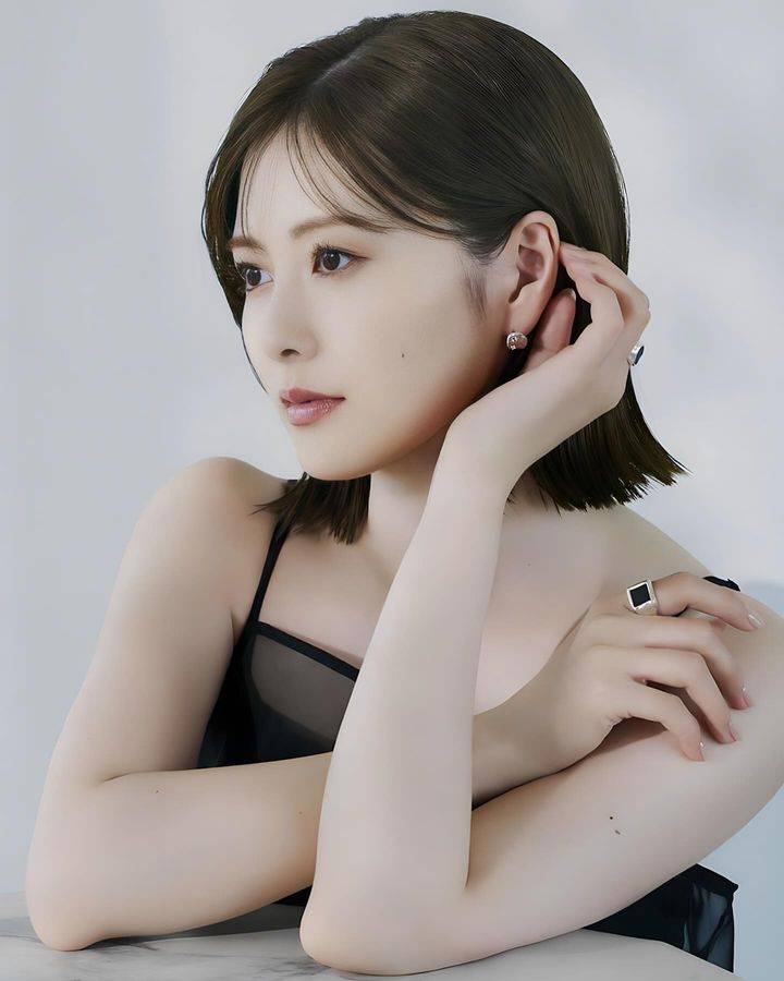 极品妇女扒开粉嫩小泬-第2张图片