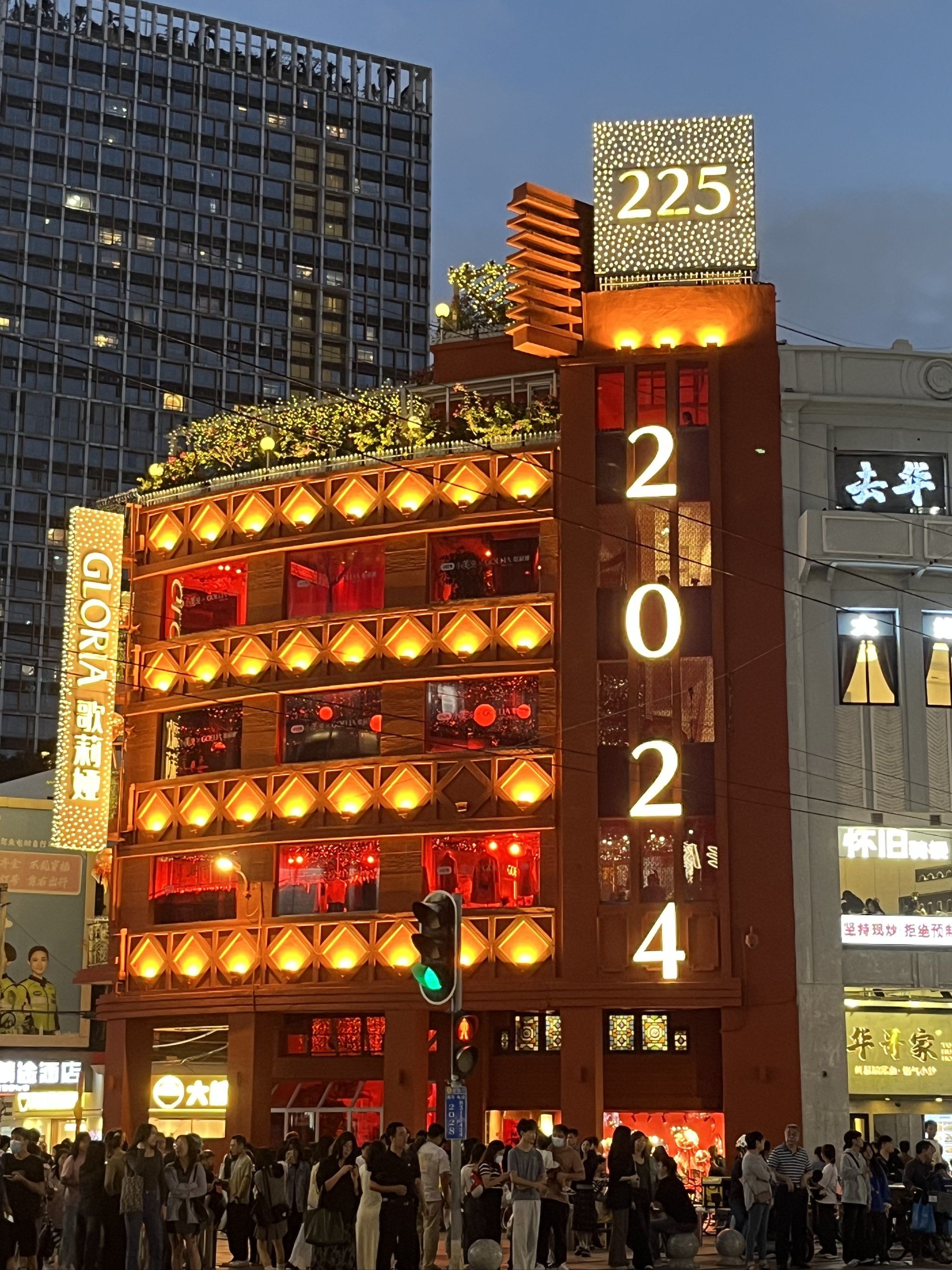 北京线路北京线路，探寻城市繁华与历史印记