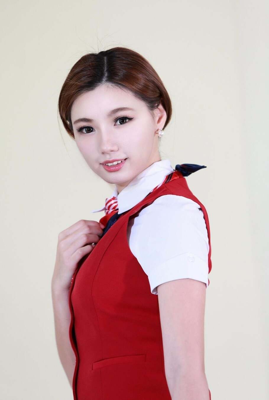 成年美女黄网站色app，诱惑与风险并存-第1张图片
