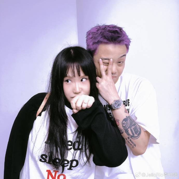 李佳隆李佳隆，才华横溢的艺术家-第3张图片