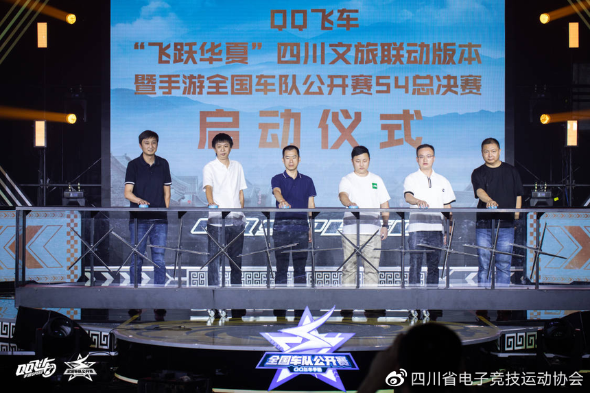 qq飞车白银雷诺QQ飞车白银雷诺，速度与激情的完美结合-第2张图片