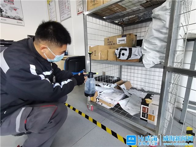 送快递碰到真空真空下楼取快递被C嗯啊-第2张图片