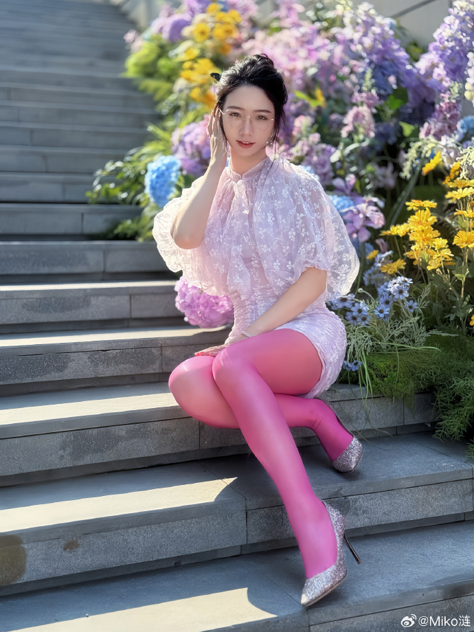 色综合久久网女同蕾丝边色综合久久网女同蕾丝边，探索与体验