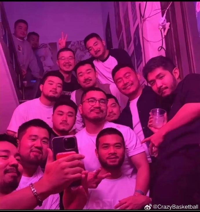 亚洲男同帅哥GAY的魅力与探索