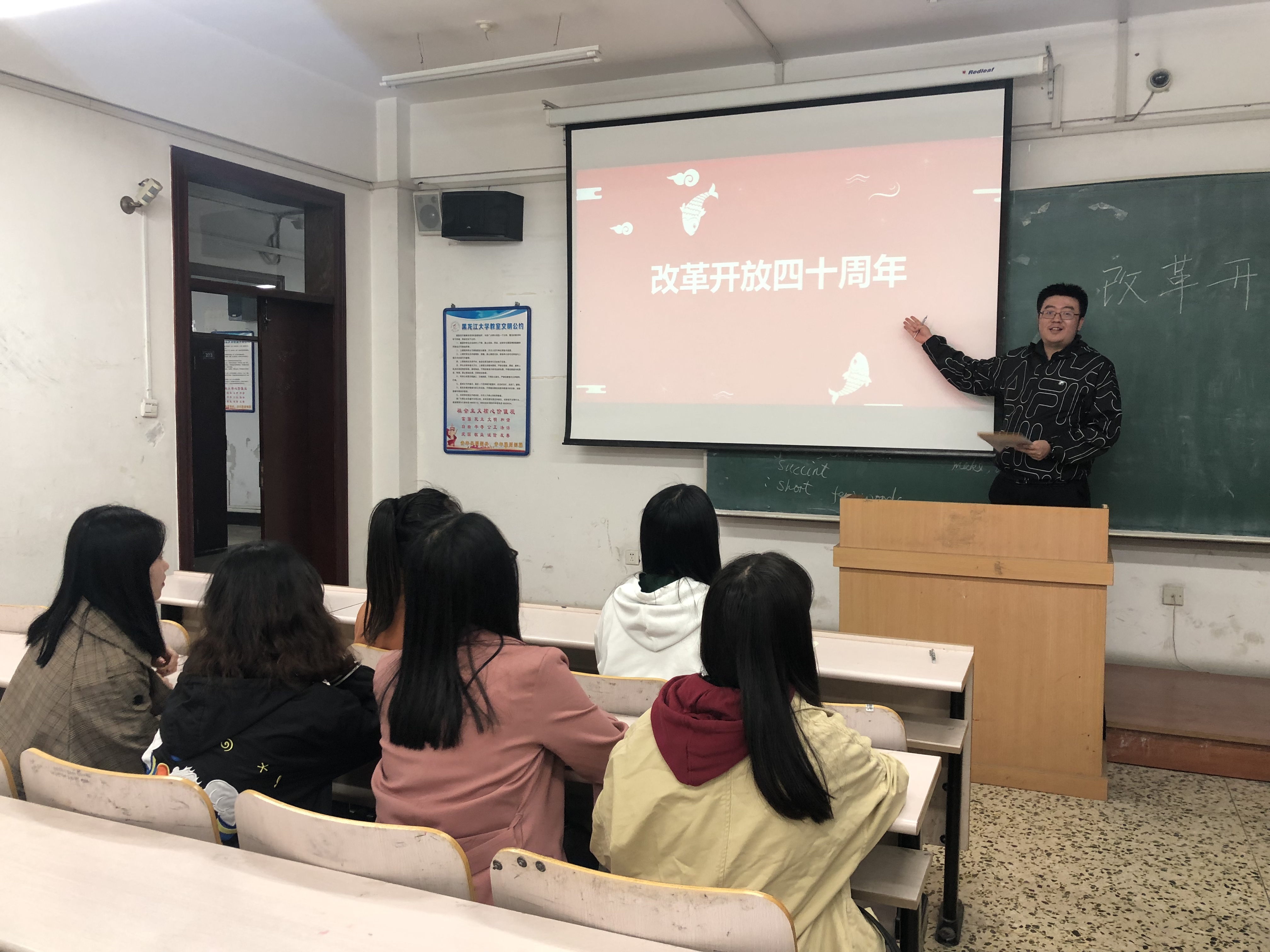 亚洲一卡一卡二新区迎热烈讨论亚洲一卡新区热烈讨论