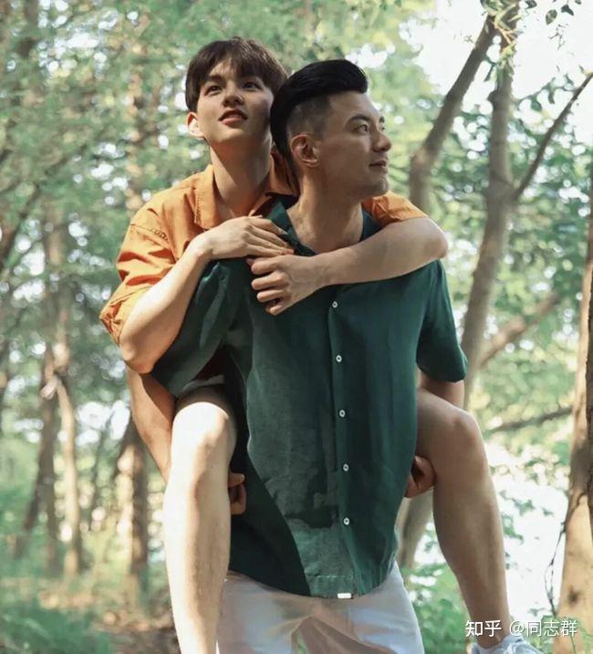 男男gaygay拳头的探索与启示-第2张图片