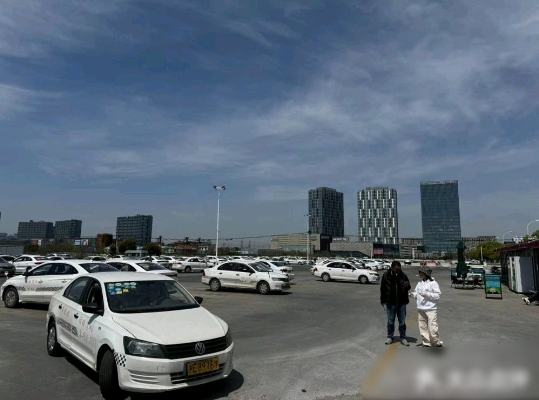 韩萌萌和刘教练练车叫什么名字韩萌萌与刘教练练车故事，神秘名字揭晓-第1张图片