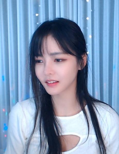 啦啦啦在线观看免费高清视频-第2张图片