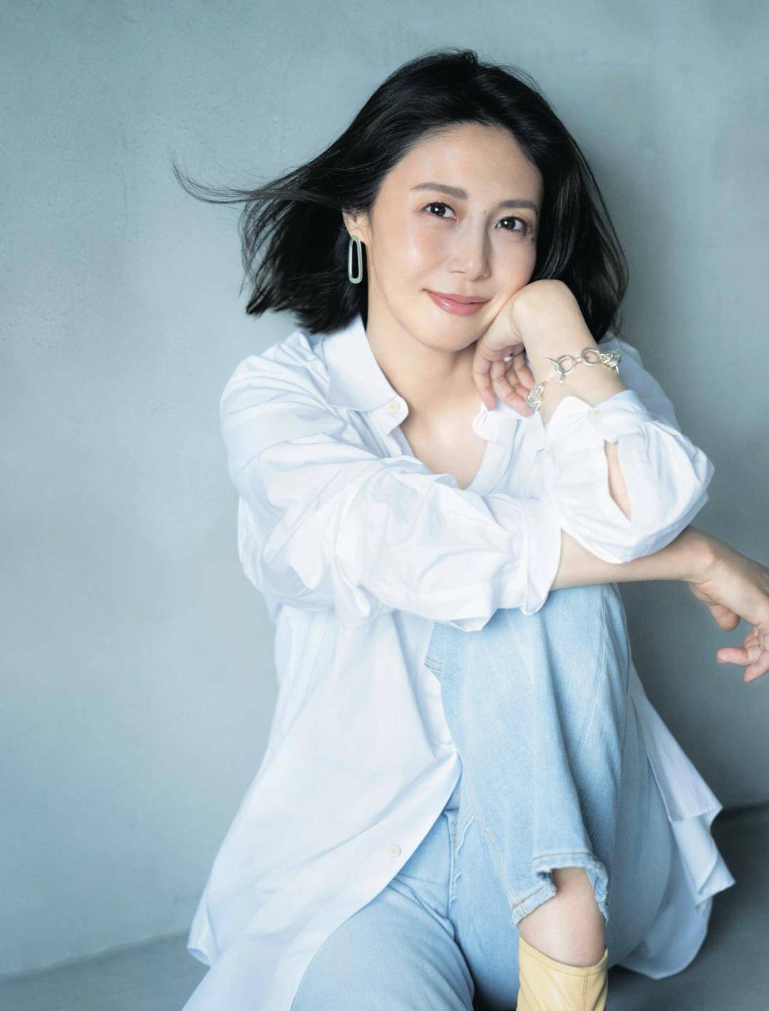 松岛枫现在过得怎么样松岛枫照片，秋日之韵