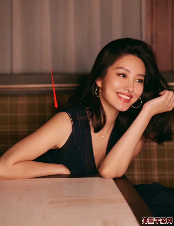 周妍希叶佳颐唯美mv周妍希，优雅与梦想的化身-第1张图片