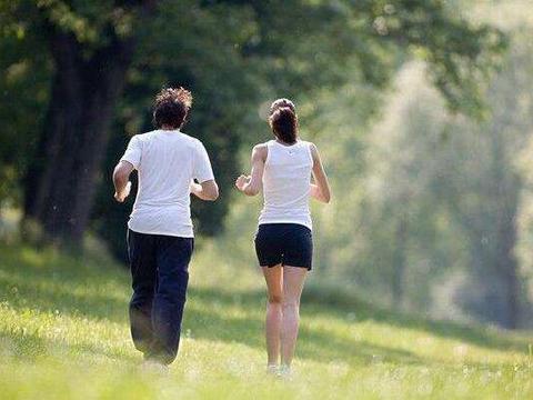 夫妻多人运动夫妻多人运动，激情与活力的新篇章-第1张图片