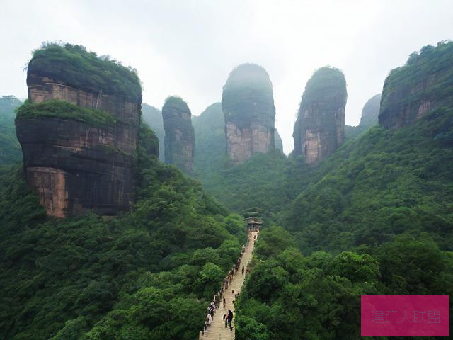 yishengyishijiuse探索神秘之地——宜山之谜